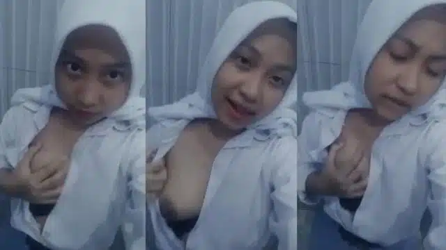 Viral Japan Asia Abg Hijab SMA Pamer Nenen Di Toilet Sekolah